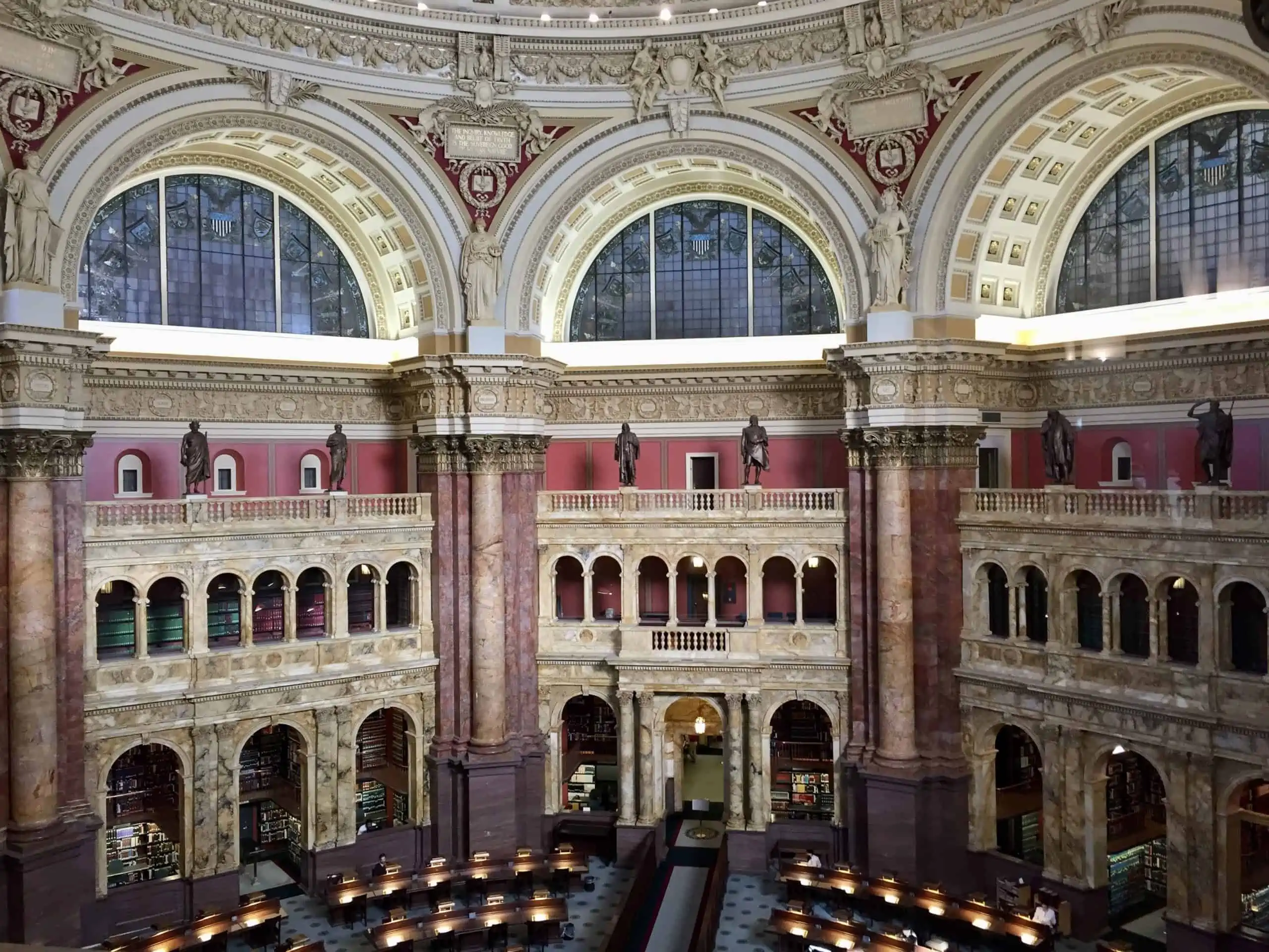 what to do in washington dc in 3 days - this is the most beautiful library I have ever seen and well worth seeing while here on your getaway.