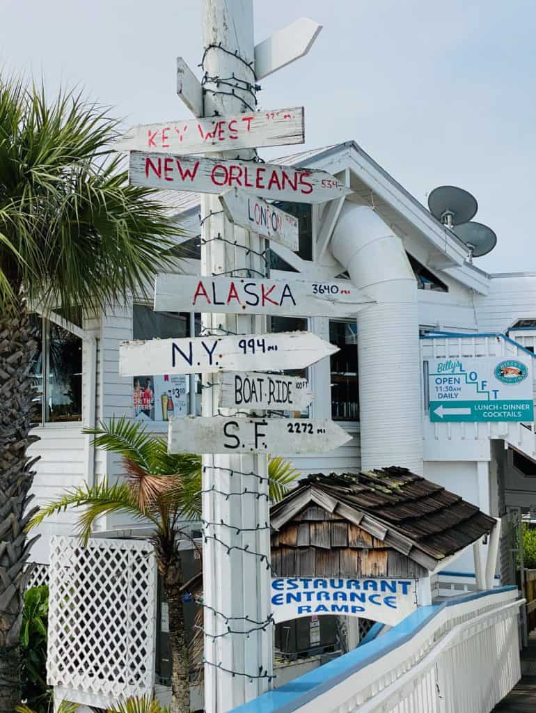 Tampa Bay Restaurants with Boat Docks in Tierra Verde