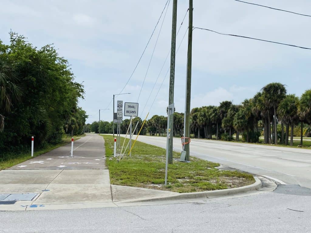 Pinellas Bayway Bike Trails located on the main road of Tierra Verde FL connects with the impressive Pinellas Trail that goes for miles.