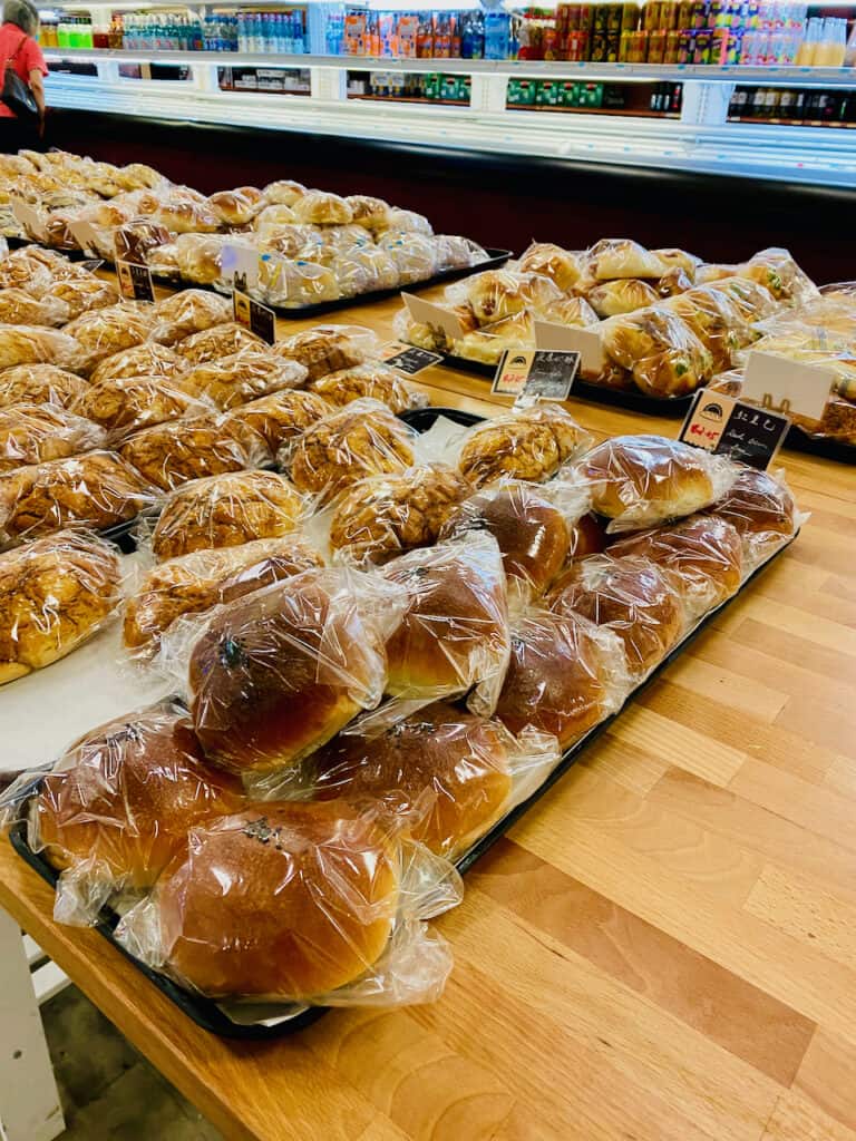 md oriental market pinellas park showing lots of baked bread