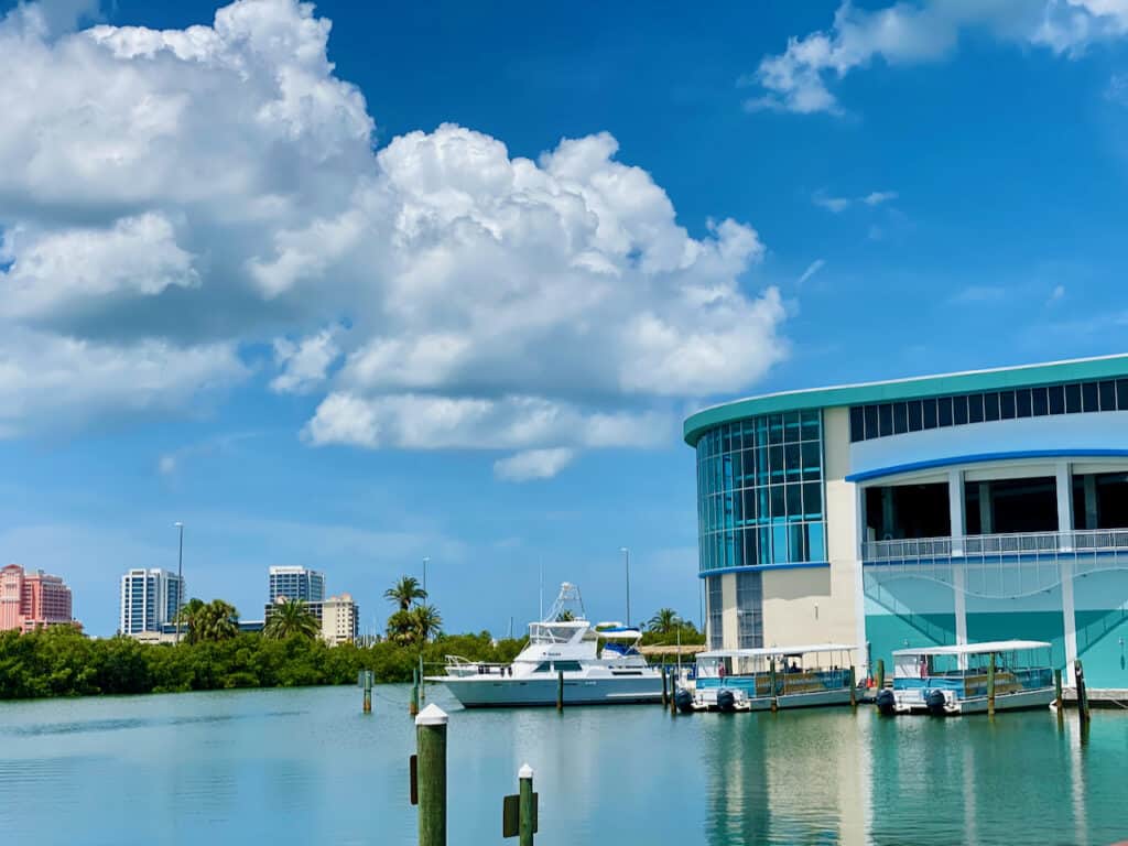 Boat dock in Clearwater Beach.  Boats at Clearwater Marine Aquarium.  Photo of the exterior of the building and boats.