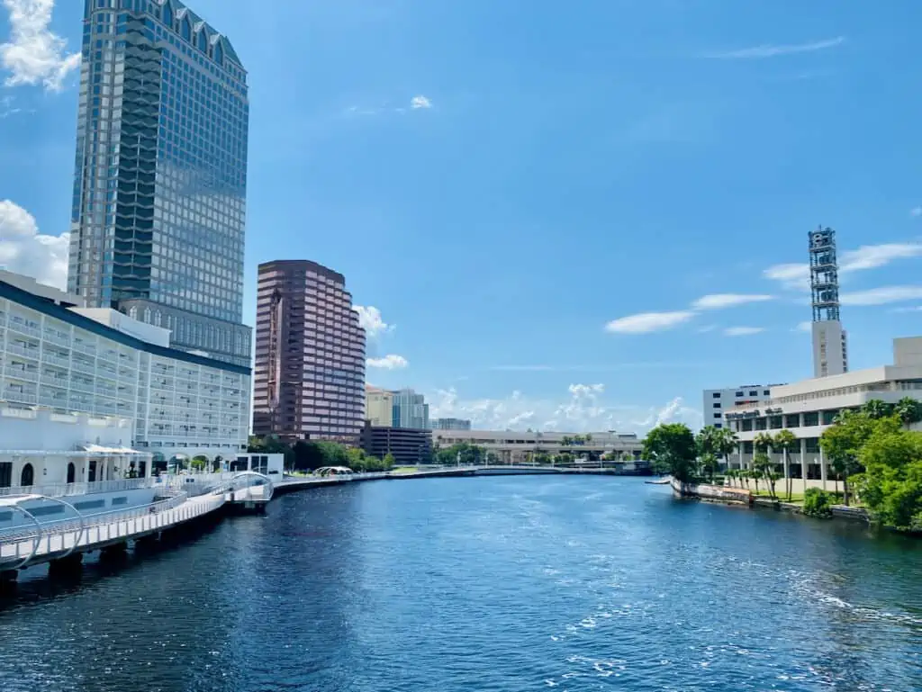 Tampa vs Orlando - Tampa Riverwalk extends a couple miles along the Hillsborough River.  These beautiful views walk by buildings, restaurants, and more! 