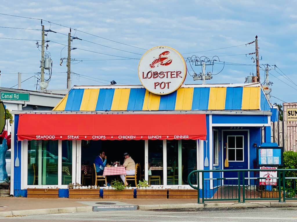 Lobster Pot Siesta Key, downtown siesta key florida that sits on the corner of Canal Rd.  