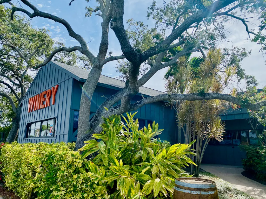 Florida Orange Groves Winery Exterior photo from Pasadena Avenue St Petersburg 